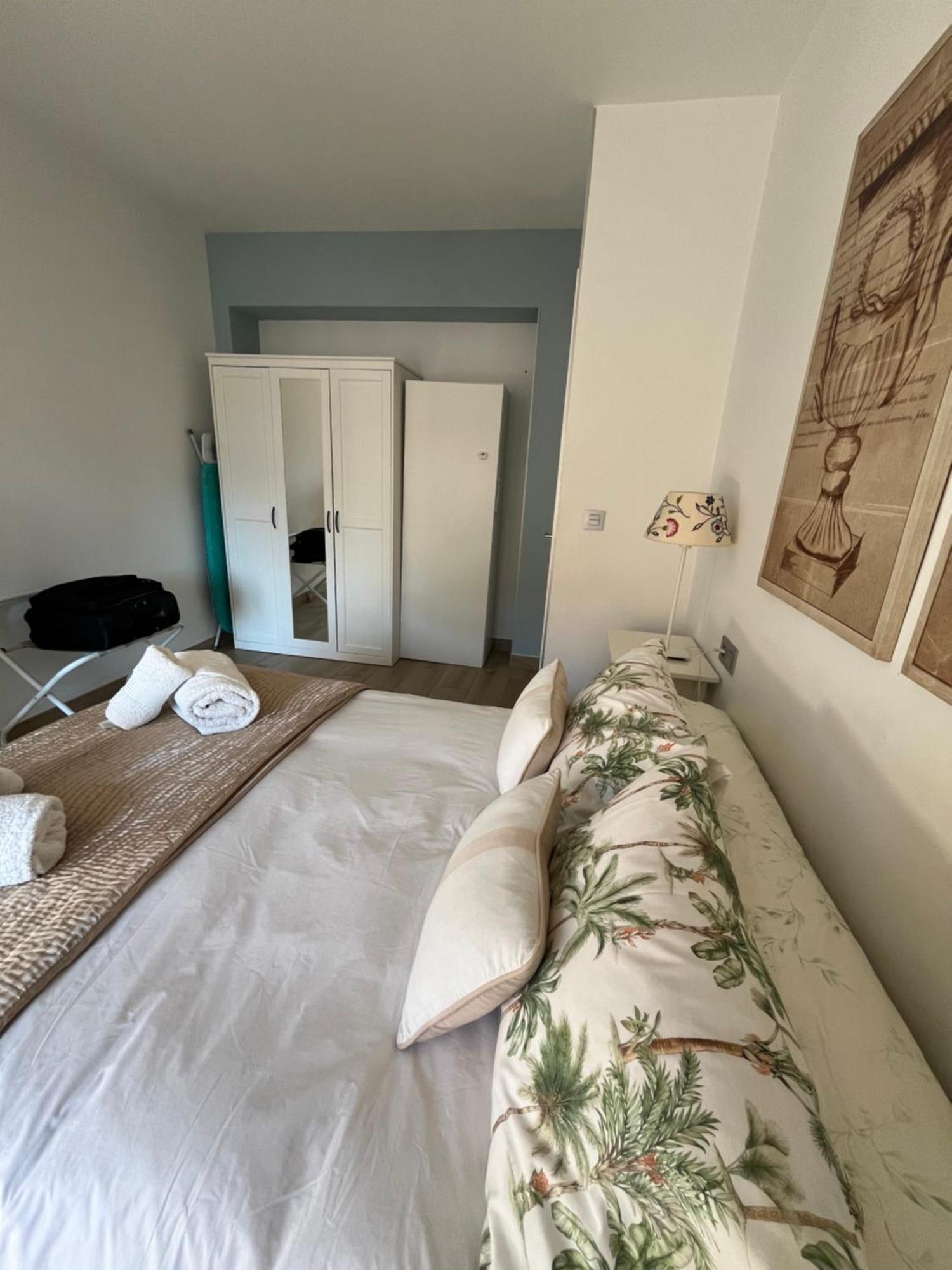 Fantastico Apartamento Suite En Centro De Granada Luaran gambar