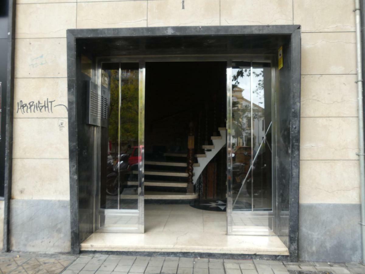 Fantastico Apartamento Suite En Centro De Granada Luaran gambar